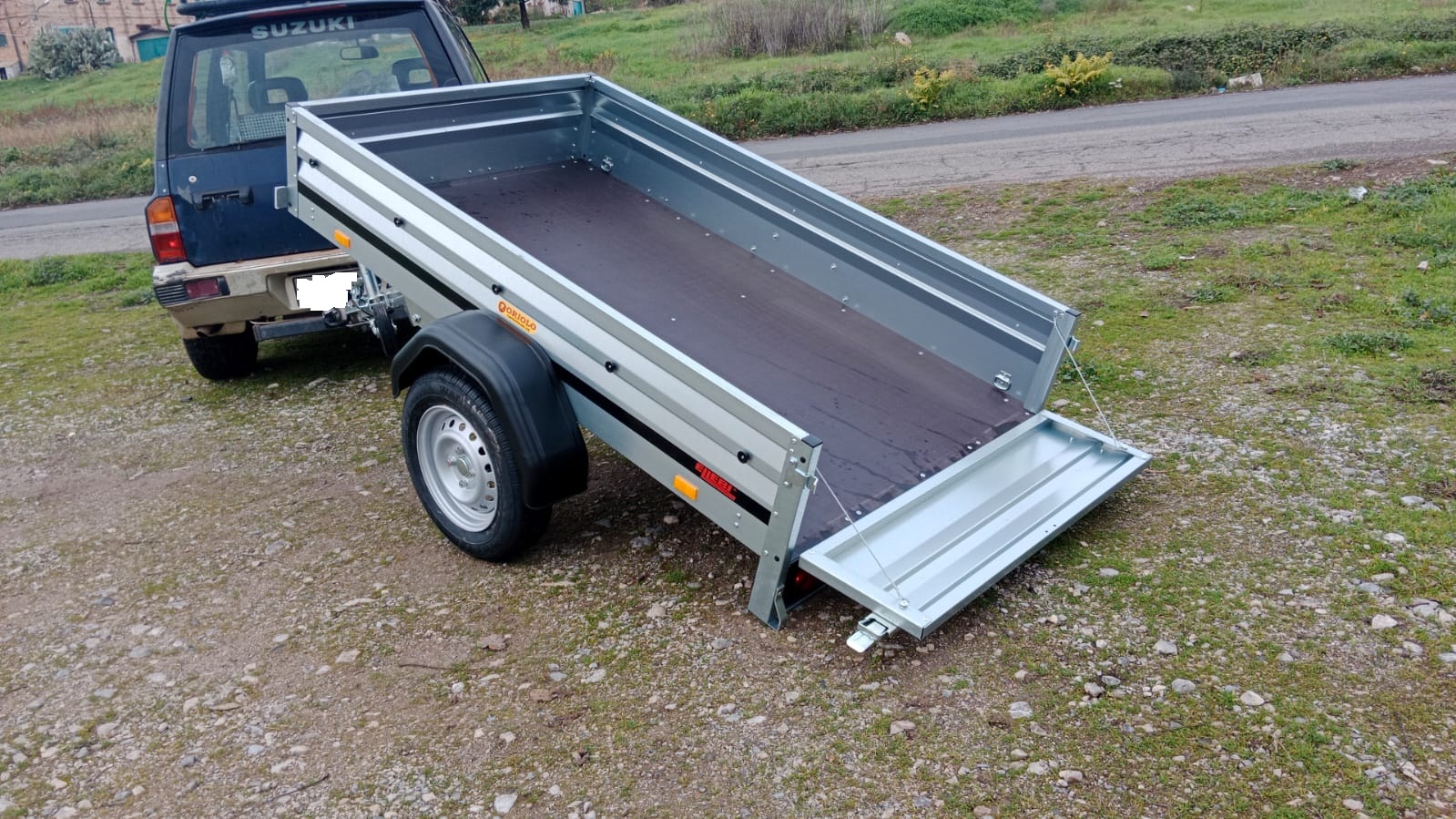 RIMORCHIO 116x203x35 BASCULANTE